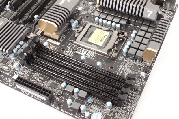 GIGABYTE P67A-UD7 (Intel P67 Express) Motherboard 09