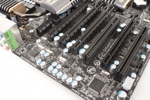 GIGABYTE P67A-UD7 (Intel P67 Express) Motherboard 12