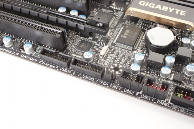 GIGABYTE P67A-UD7 (Intel P67 Express) Motherboard 13