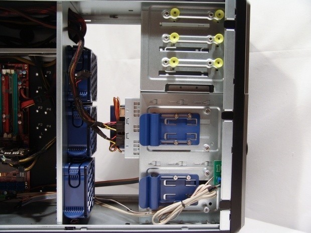 IN WIN IW-PP689 Pedestal Performance Server Chassis 31