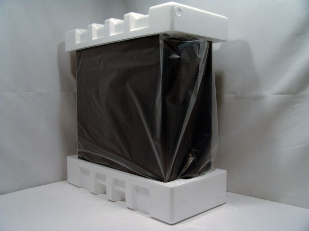 Lian Li PC-V1020B Mid Tower Chassis 06