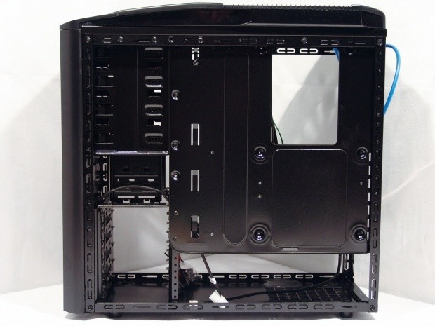 Thermaltake V9 BlacX Edition Mid Tower Chassis 23