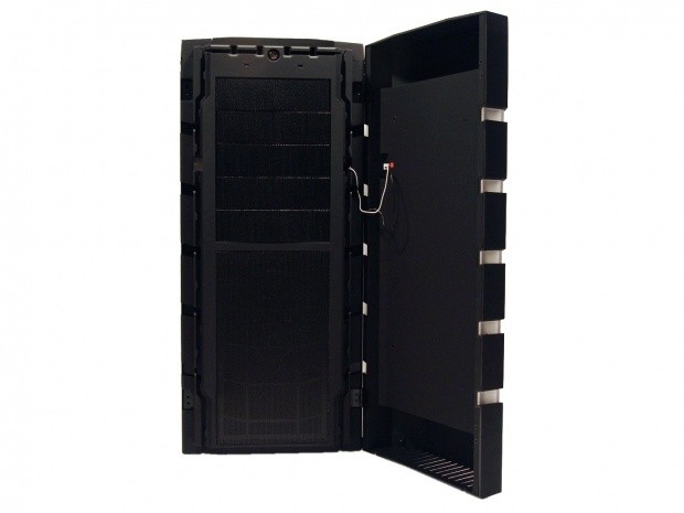 BitFenix Colossus Window Full Tower Chassis Review 09 BitFenix Colossus Window Full Tower Chassis Review 09