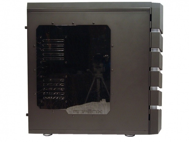 BitFenix Colossus Window Full Tower Chassis Review 13 BitFenix Colossus Window Full Tower Chassis Review 13