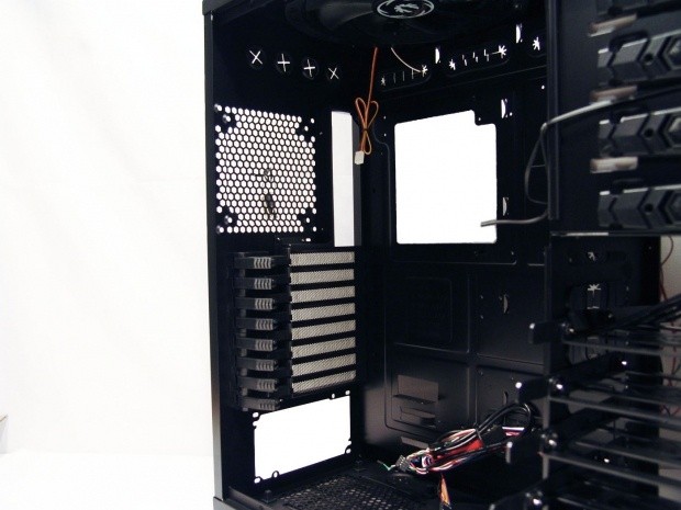 BitFenix Colossus Window Full Tower Chassis Review 20 BitFenix Colossus Window Full Tower Chassis Review 20