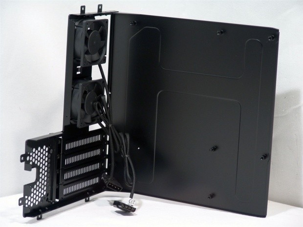 Thermaltake Armor A30 SFF Chassis Review 14