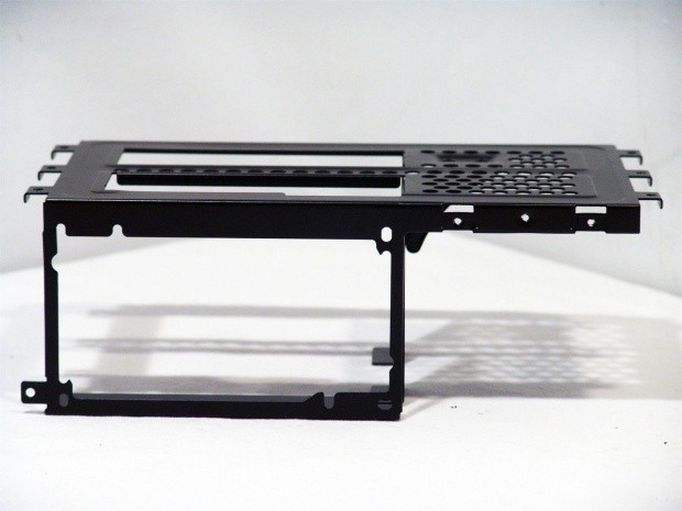 Thermaltake Armor A30 SFF Chassis Review 17