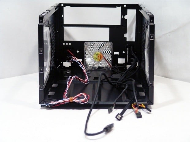 Thermaltake Armor A30 SFF Chassis Review 19