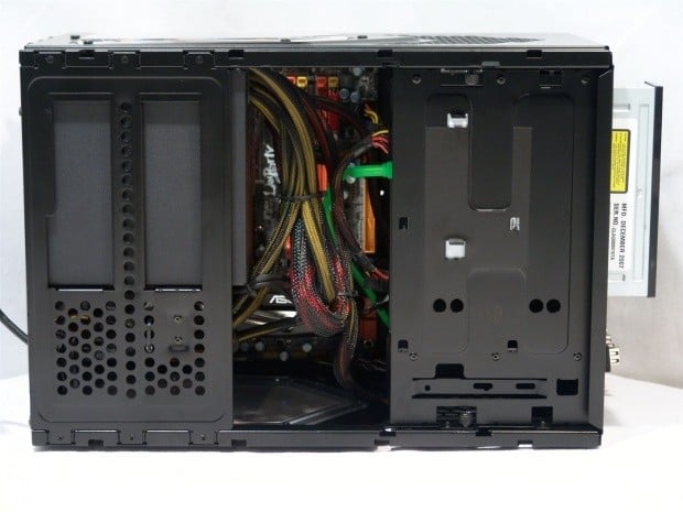 Thermaltake Armor A30 SFF Chassis Review 28