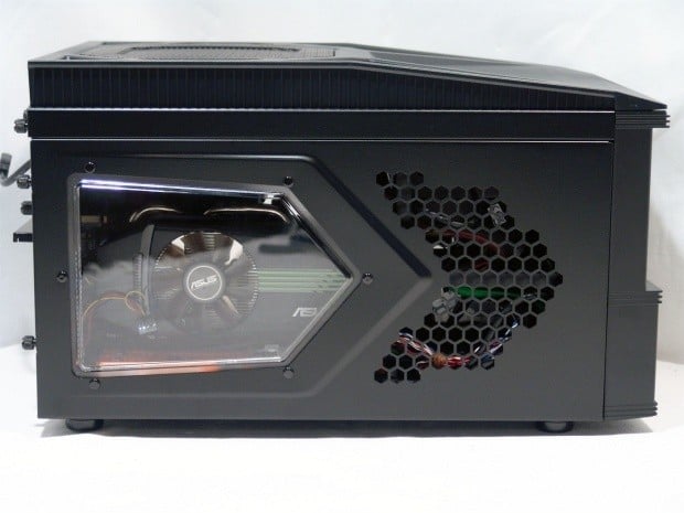 Thermaltake Armor A30 SFF Chassis Review 30
