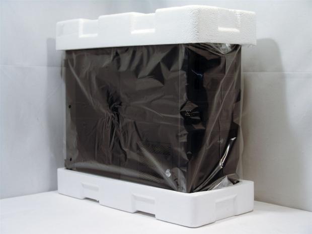 IN WIN BUC Mid Tower Chassis Review 06