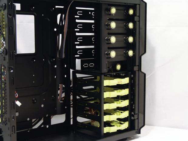 IN WIN BUC Mid Tower Chassis Review 14