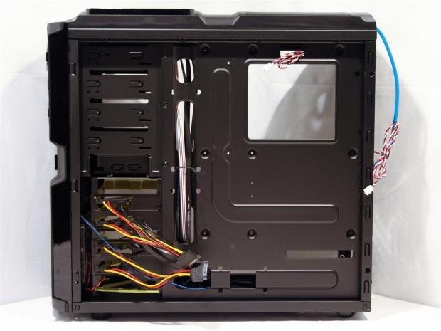 IN WIN BUC Mid Tower Chassis Review 17