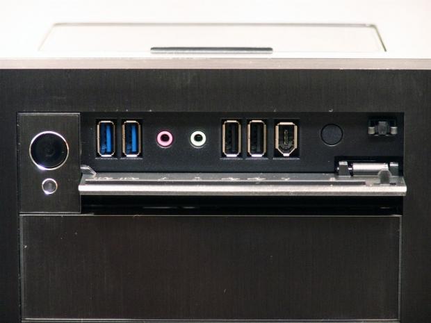 Corsair Obsidian 650D Mid Tower Case Review 09