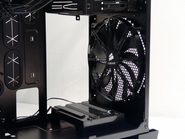 Corsair Obsidian 650D Mid Tower Case Review 16
