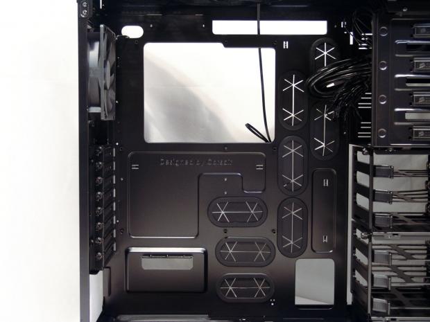 Corsair Obsidian 650D Mid Tower Case Review 17