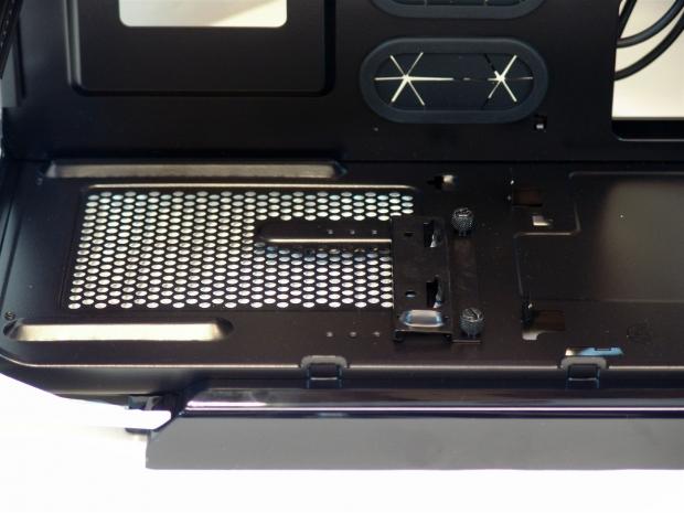 Corsair White Graphite Series 600T Mid Tower Case Review 22