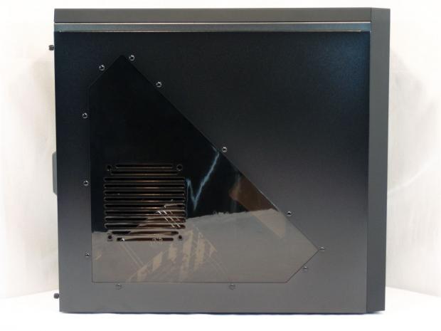 BitFenix Shinobi Window Mid Tower Chassis Review 10 BitFenix Shinobi Window Mid Tower Chassis Review 10