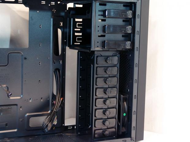 BitFenix Shinobi Window Mid Tower Chassis Review 14 BitFenix Shinobi Window Mid Tower Chassis Review 14