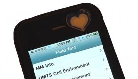 PowerSkin iPhone 4 Silicone Case with Built-in Battery Review 16