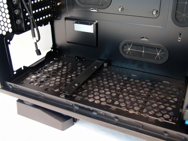Thermaltake Chaser MK-1 Full Tower Chassis Review 21 Thermaltake Chaser MK-1 Full Tower Chassis Review 21
