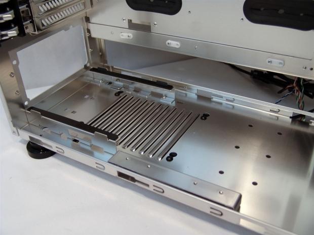 Lian Li PC-P80N Full Tower Chassis Review 19 Lian Li PC-P80N Full Tower Chassis Review 19
