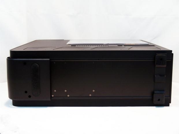 SilverStone Temjin TJ11 (SST-TJ11B-W) Tower Chassis Review