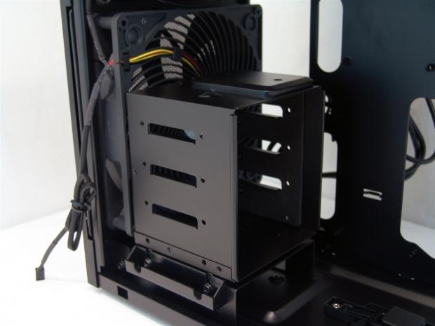 SilverStone Temjin SST-TJ08-Evolution M-ATX Tower Chassis Review 17