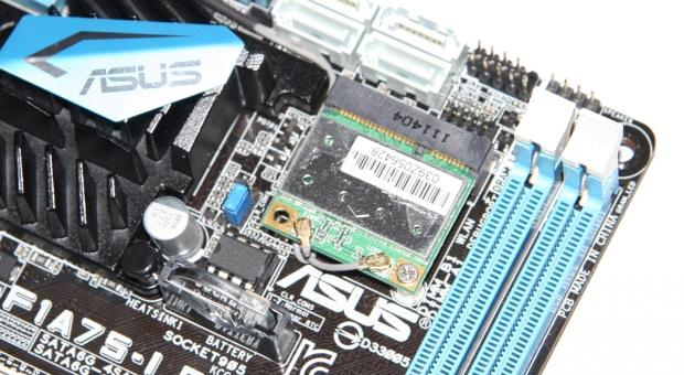 ASUS F1A75-I Deluxe (A75) Motherboard Review 13 ASUS F1A75-I Deluxe (A75) Motherboard Review 13