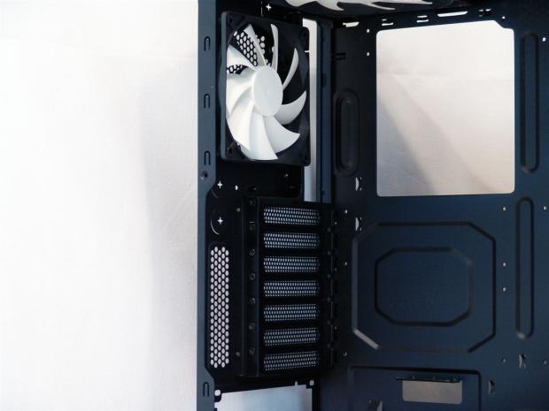 NZXT Tempest 210 Mid Tower Case Review 21