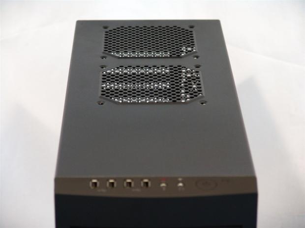 BitFenix Outlaw Mid Tower Chassis Review 12 BitFenix Outlaw Mid Tower Chassis Review 12