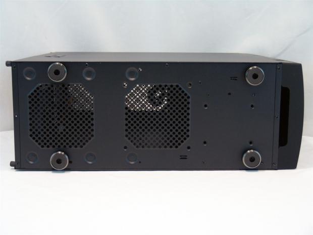 BitFenix Outlaw Mid Tower Chassis Review 13 BitFenix Outlaw Mid Tower Chassis Review 13