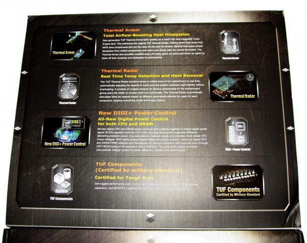 Intel i7 3820 ASUS SABERTOOTH X79 CPUファン Specs ASUS SABERTOOTH X79 Intel X79 LGA 2011 (Socket R) ATX