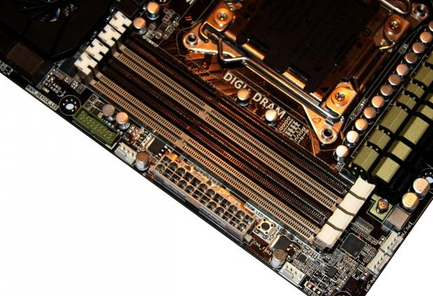 ASUS Sabertooth X79 (Intel X79) Motherboard Preview 12