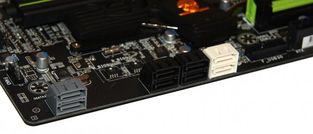 GIGABYTE G1.Assassin 2 (Intel X79) Motherboard Preview 14