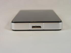 Hitachi Touro Mobile Pro 750GB USB 3.0 HDD Review 03