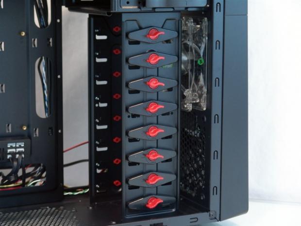 XClio Touch 320 Mid Tower Chassis Review 18