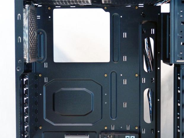 XClio Touch 320 Mid Tower Chassis Review 19