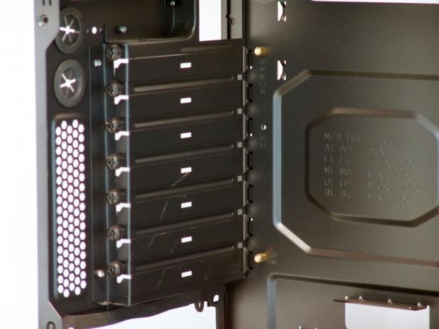 XClio Touch 320 Mid Tower Chassis Review 21