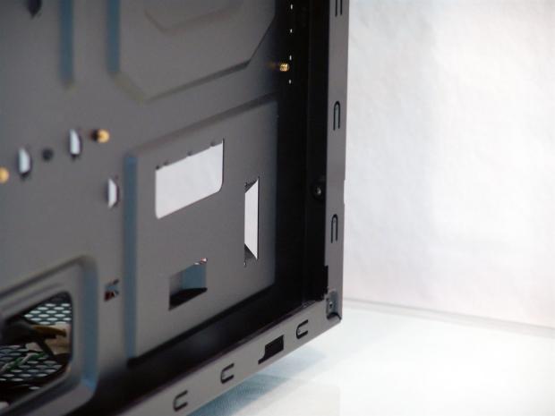 XClio Touch 320 Mid Tower Chassis Review 24