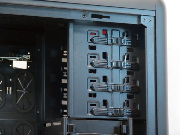 Enermax Fulmo GT Big Tower Chassis Review 17