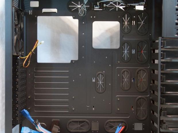 Enermax Fulmo GT Big Tower Chassis Review 19