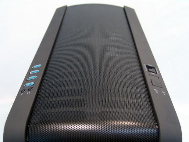 BitFenix Raider Mid-Tower Chassis Review 08