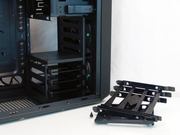 BitFenix Raider Mid-Tower Chassis Review 20