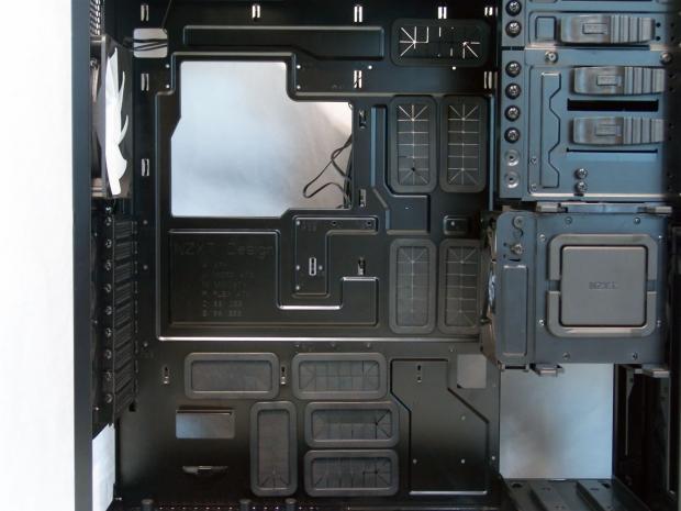 NZXT Switch 810 Full-Tower Chassis Review 23 NZXT Switch 810 Full-Tower Chassis Review 23