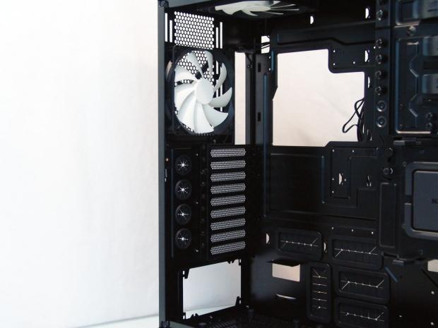 NZXT Switch 810 Full-Tower Chassis Review 25 NZXT Switch 810 Full-Tower Chassis Review 25