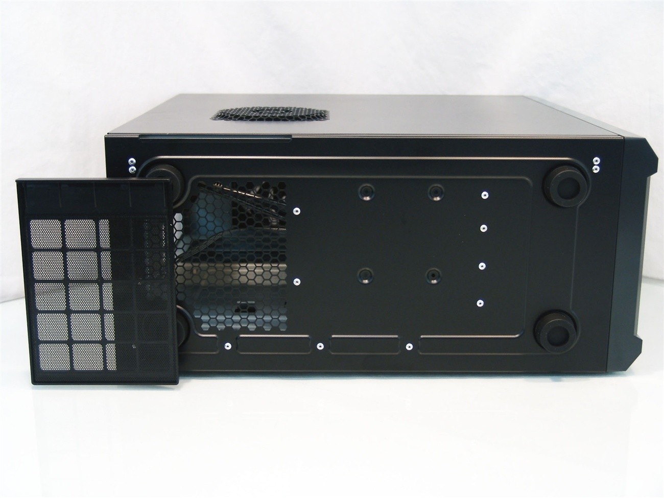 Antec Three Hundred Two Mid Tower Chassis Review Tweaktown