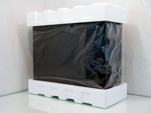 Lian Li PC-100 The Hammer Mid-Tower Chassis Review 06
