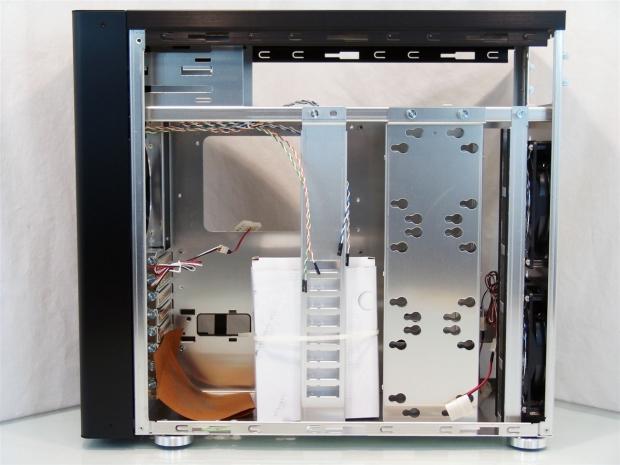 Lian Li PC-100 The Hammer Mid-Tower Chassis Review 12