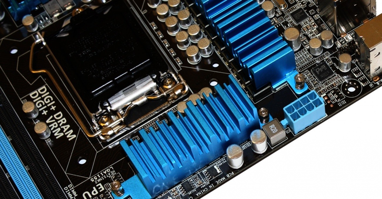 ASUS P8Z77-V Deluxe (Intel Z77) Motherboard Review